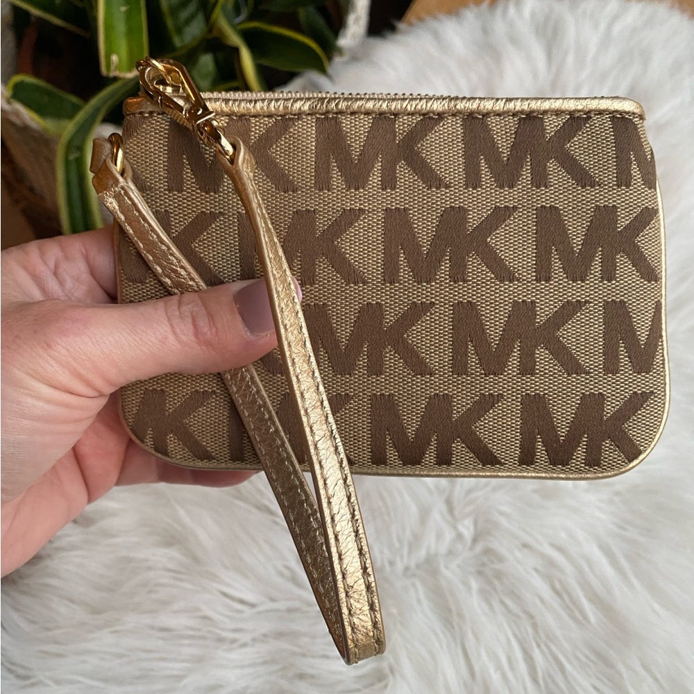 Michael Kors Beige and Gold Pouch